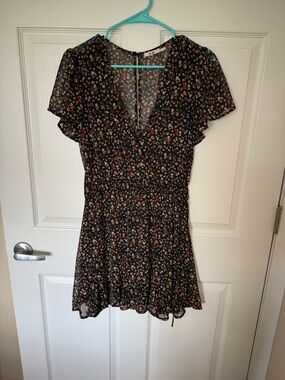 Black Floral V-Neck Flutter Sleeve Dress